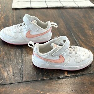 Kids Nike tennis shoes | size 10 children’s/toddlers